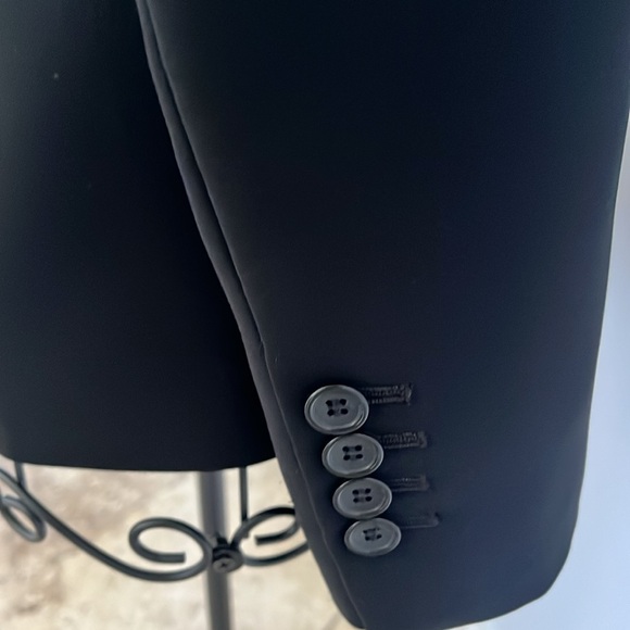 Ann Taylor Loft Classic Blazer - Size 0 - Picture 4 of 5